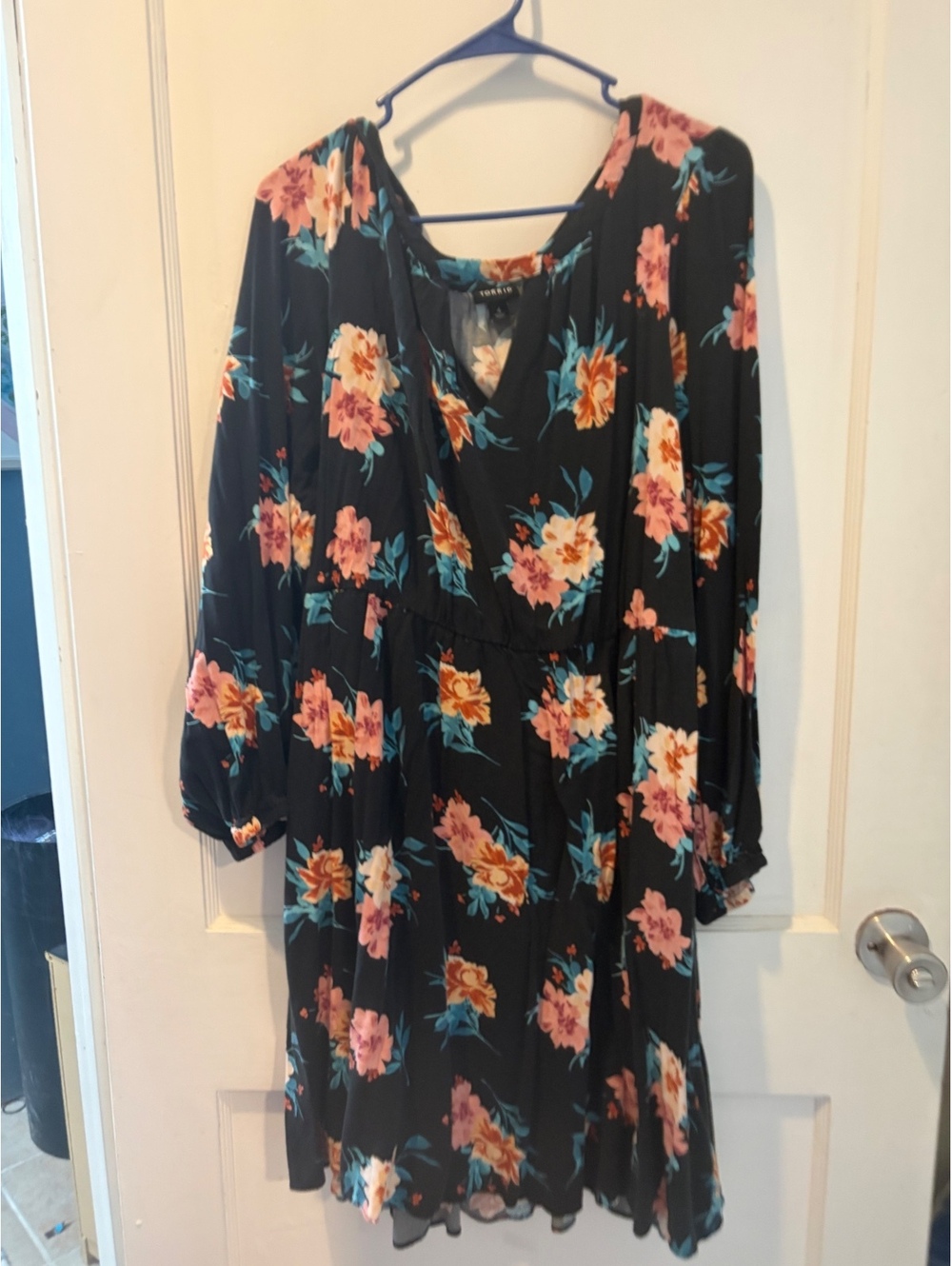 Torrid black floral long sleeve dress
